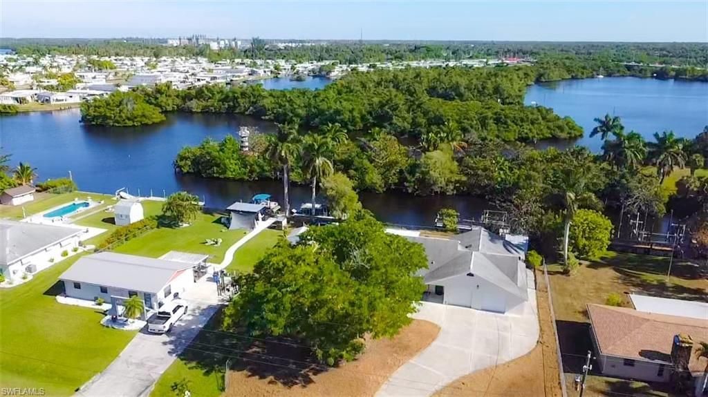 137 Meta St, Fort Myers, FL 33905 Photo