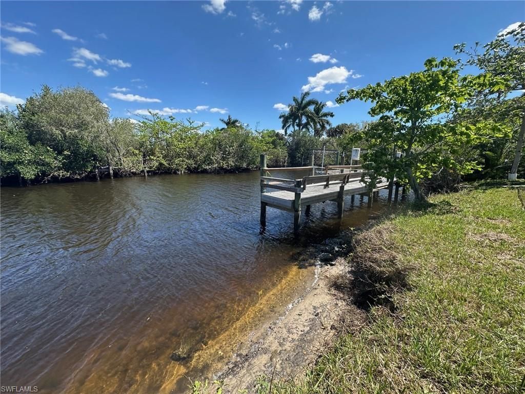 137 Meta St, Fort Myers, FL 33905 Photo