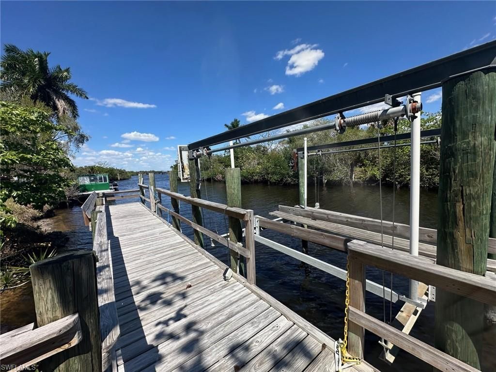 137 Meta St, Fort Myers, FL 33905 Photo