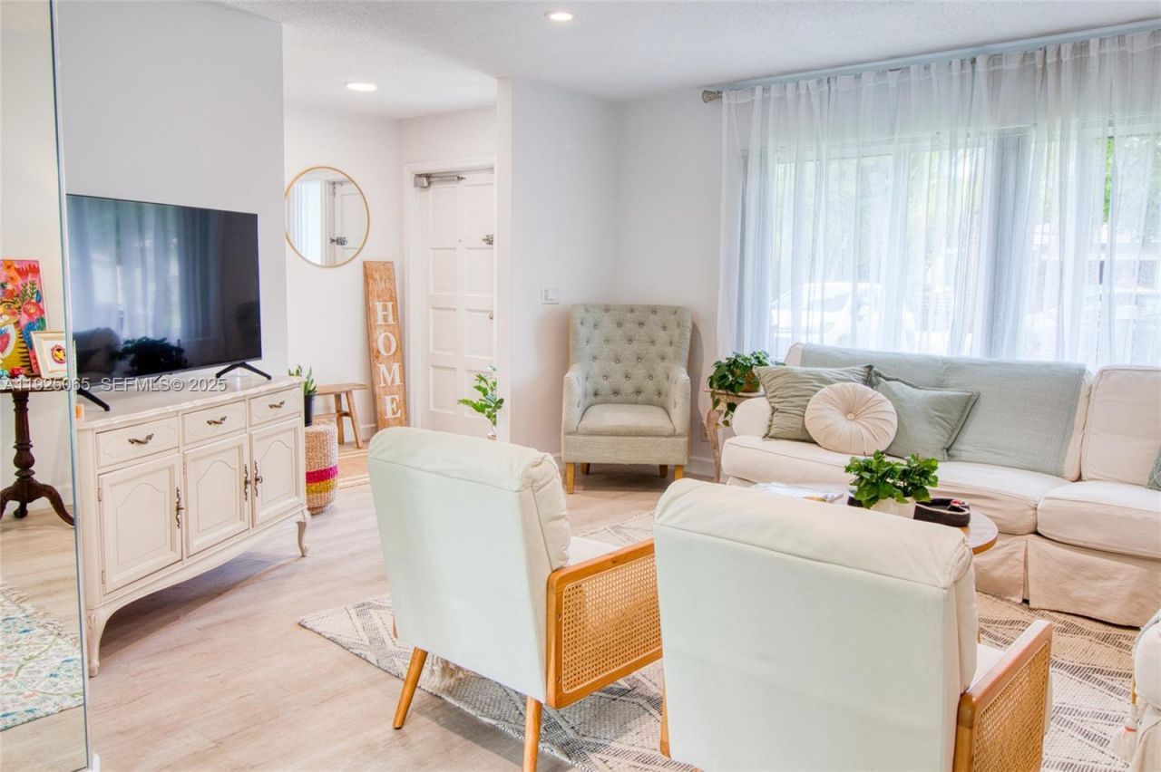 107 Winged Foot Ln, Boca Raton, FL 33431 Photo