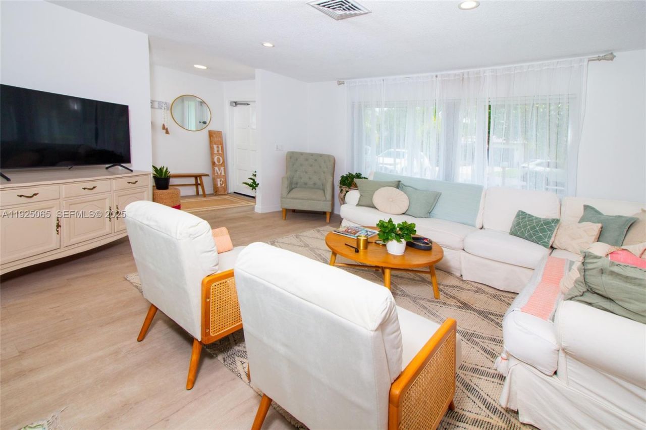 107 Winged Foot Ln, Boca Raton, FL 33431 Photo