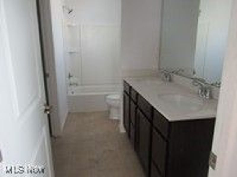 15117 Ruby Lane, Warrensville Heights, OH 44128 Photo 11