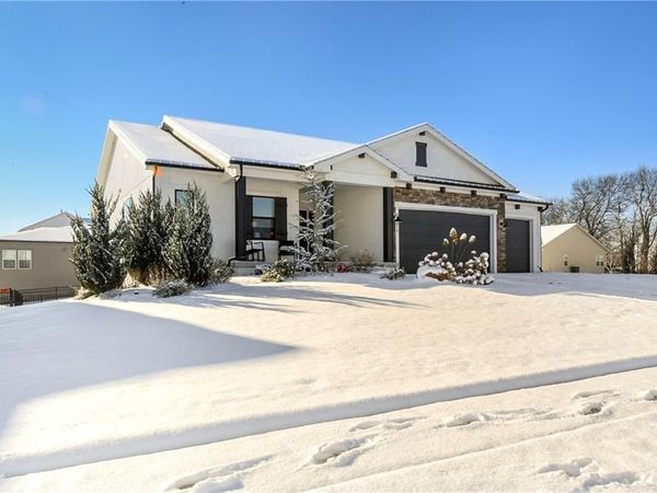 19013 W 188th Terrace, Spring Hill, KS 66083