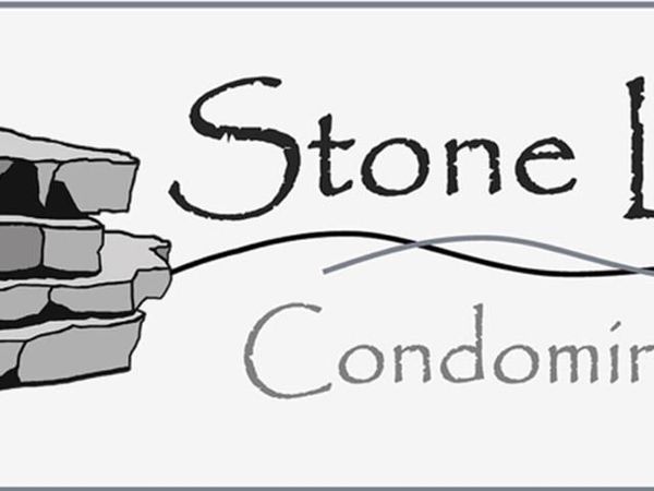 W64N1071 Stone Lake CIRCLE, Unit 20, Cedarburg, WI 53012