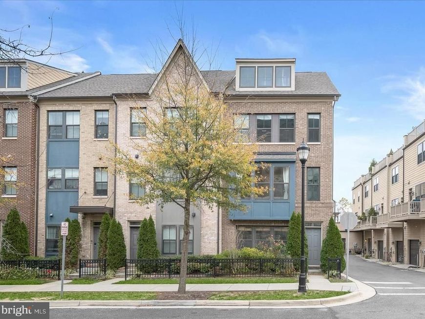 6637 Rhode Island Avenue, Riverdale, MD 20737 Main Photo