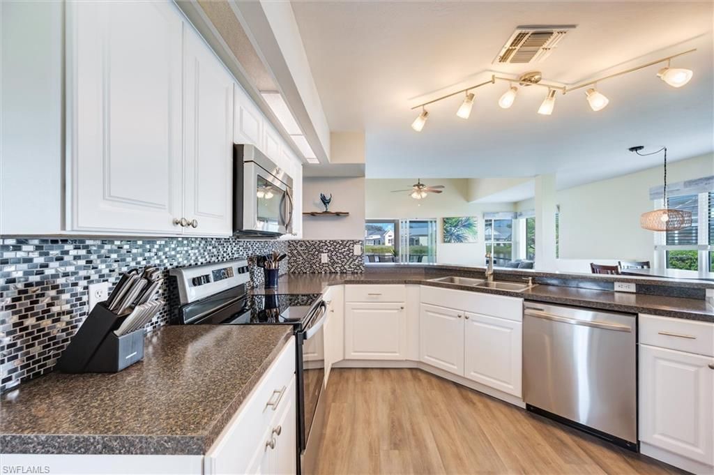14581 Lake Olive Dr, Fort Myers, FL 33919 Photo