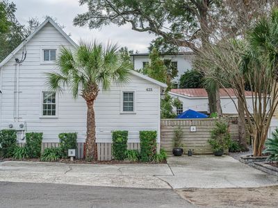 425 King Street, Mount Pleasant, SC 29464