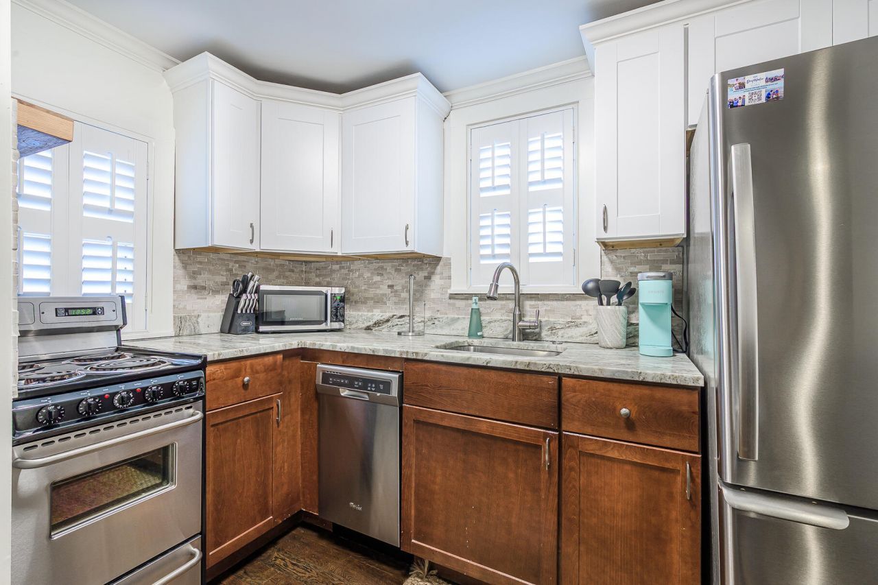 425 King Street Photo 13