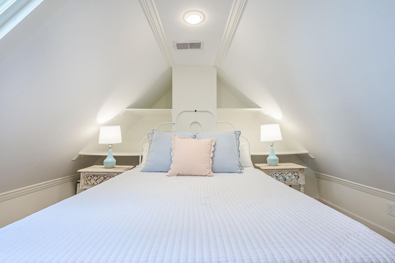 425 King Street Photo 23