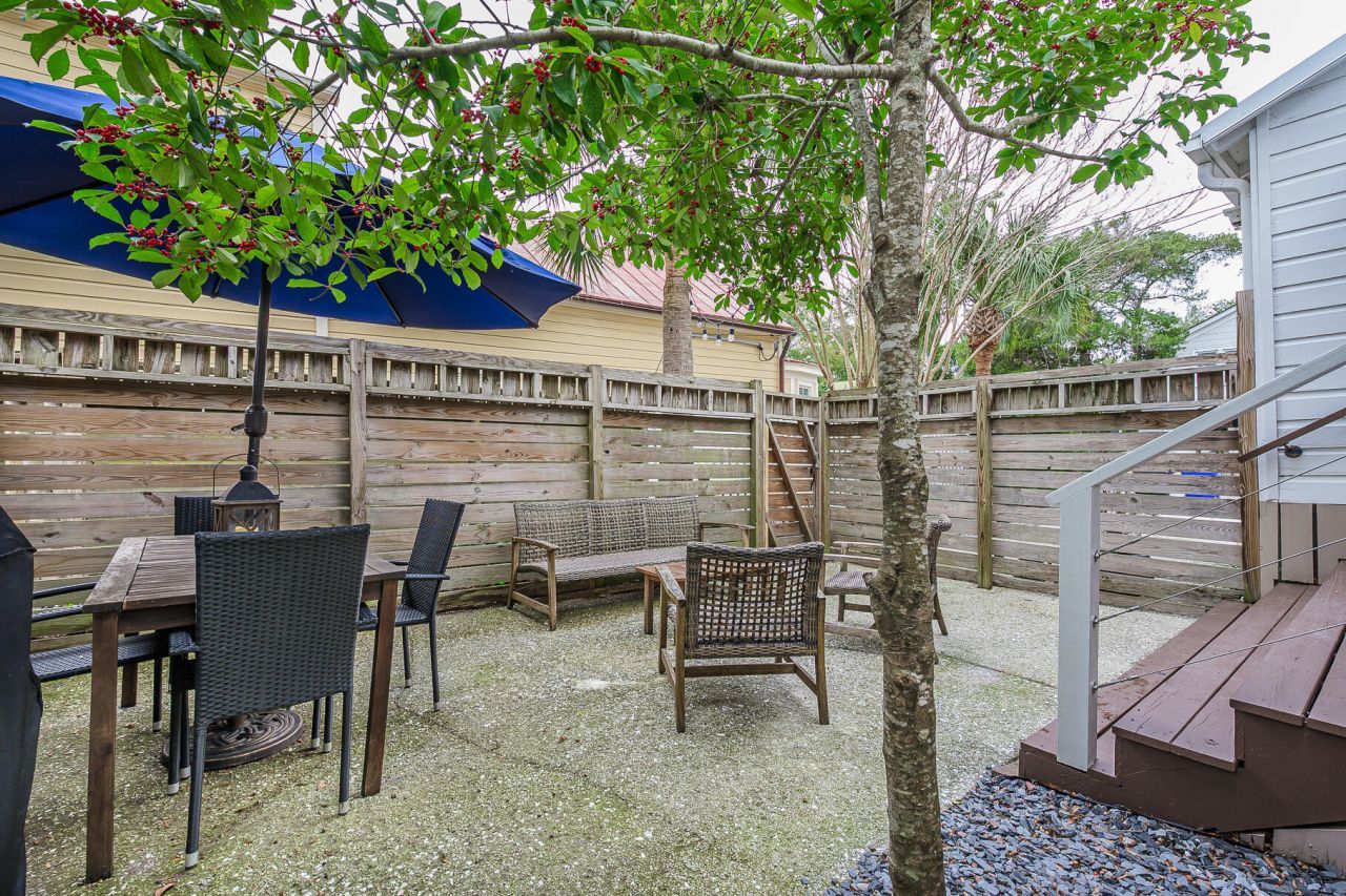 425 King Street Photo 35