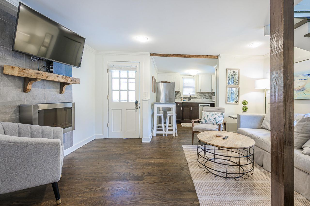 425 King Street Photo 41