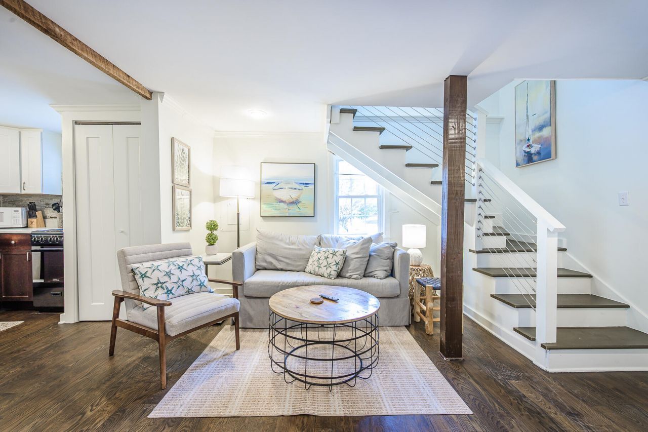 425 King Street Photo 42