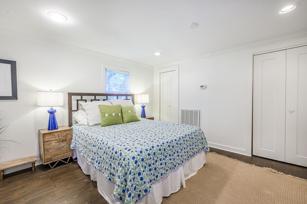 425 King Street Photo 44