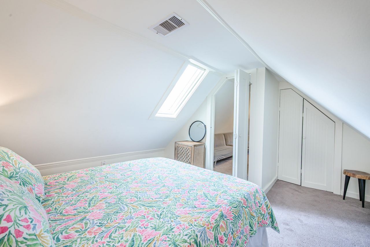 425 King Street Photo 51