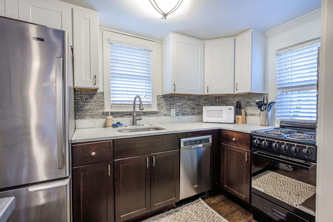 425 King Street Photo 59