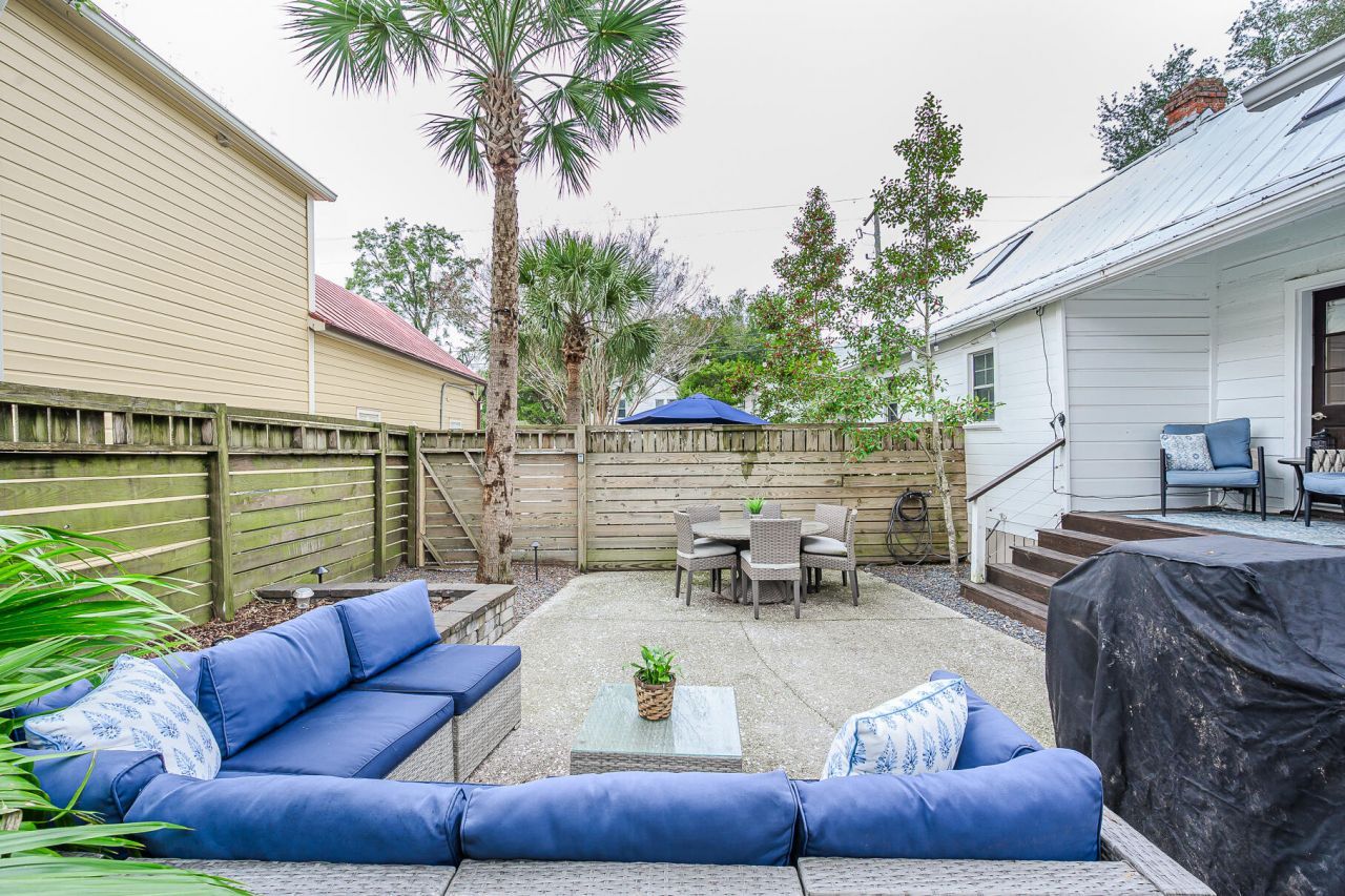 425 King Street Photo 6