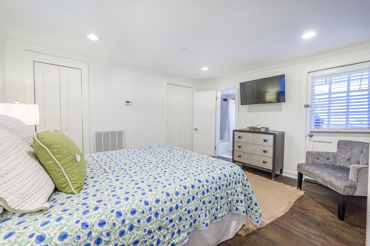 425 King Street Photo 63