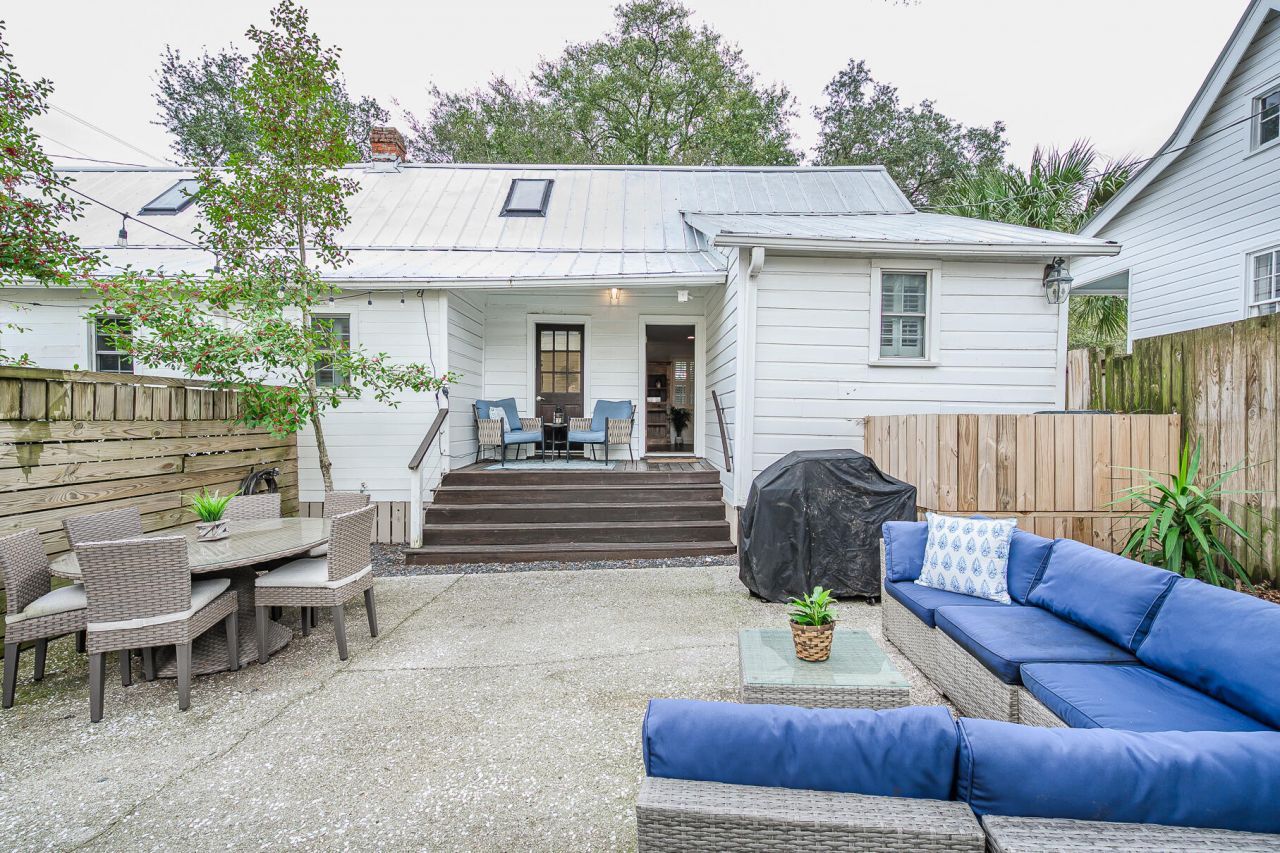 425 King Street Photo 7