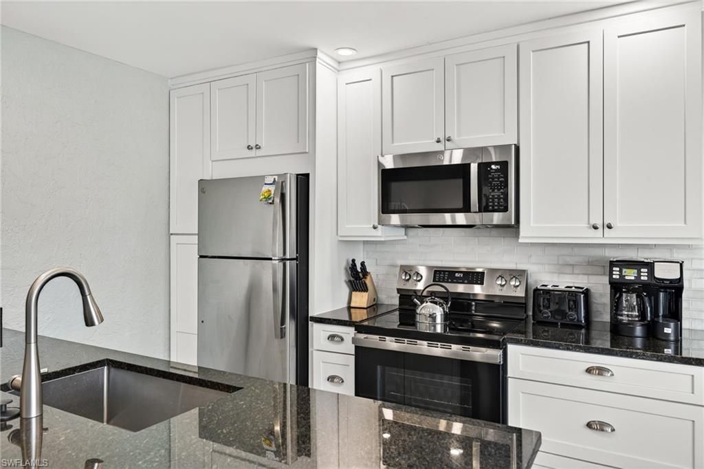 827 E Gulf Dr, Unit L2, Sanibel, FL 33957 Photo