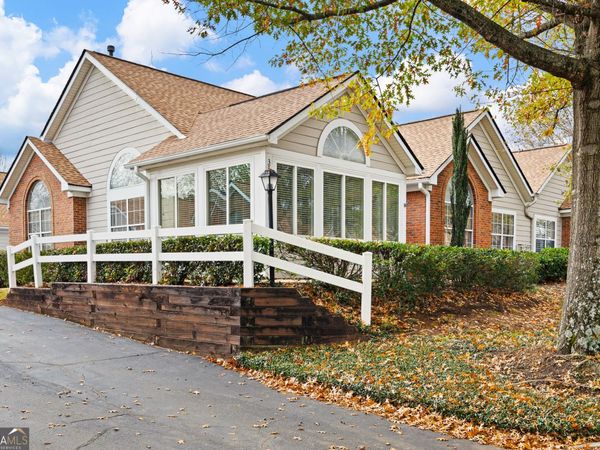 3735 VINEYARDS LAKE Circle, Unit 24, Kennesaw, GA 30144