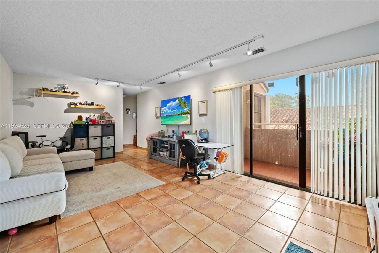 11840 SW 80th St, Unit 526, Miami, FL 33183 Photo