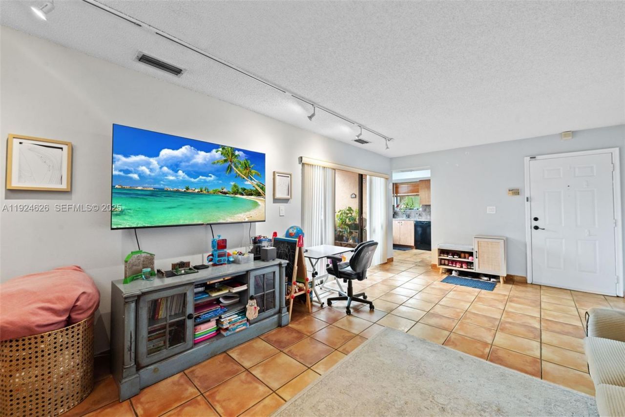 11840 SW 80th St, Unit 526, Miami, FL 33183 Photo