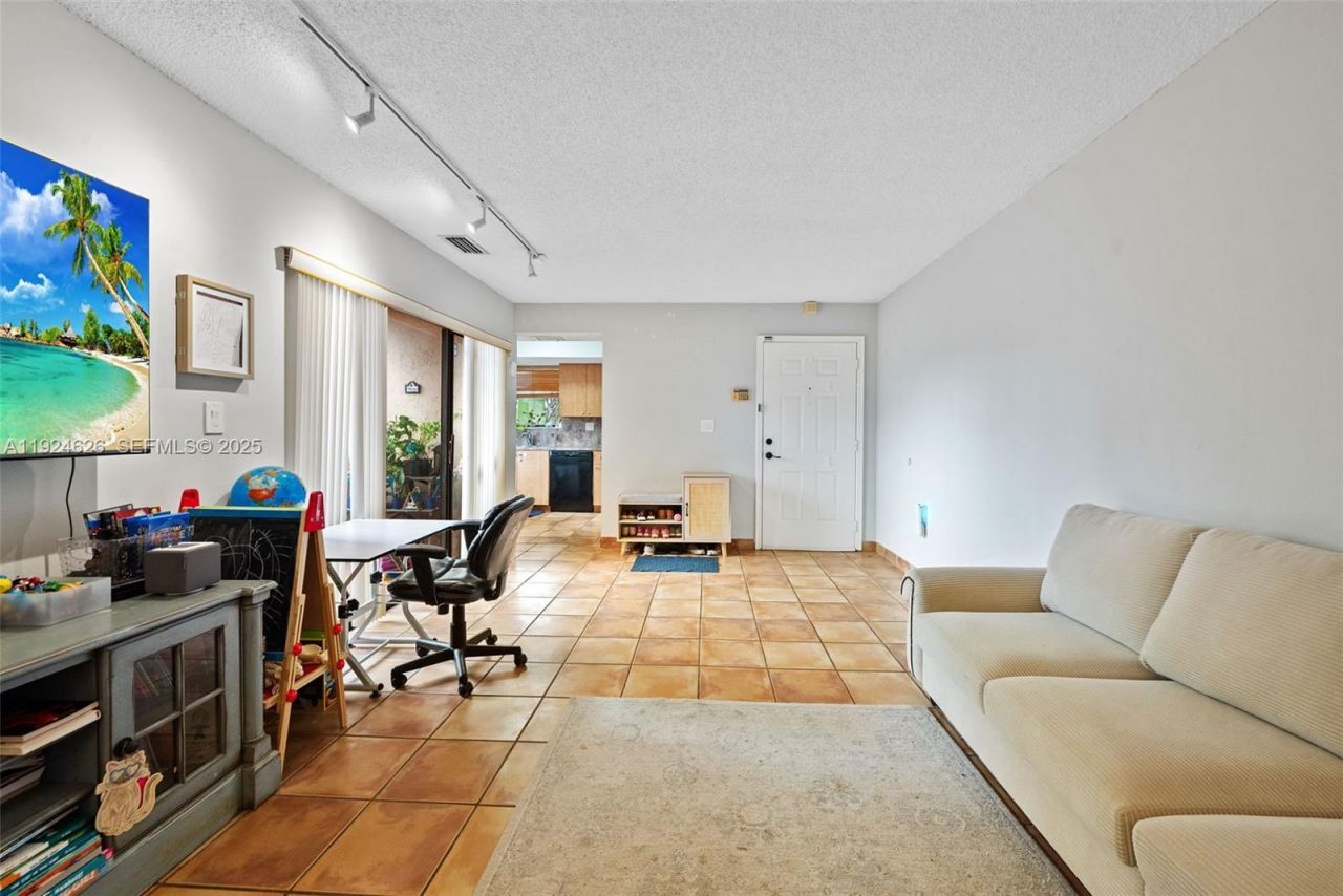 11840 SW 80th St, Unit 526, Miami, FL 33183 Photo