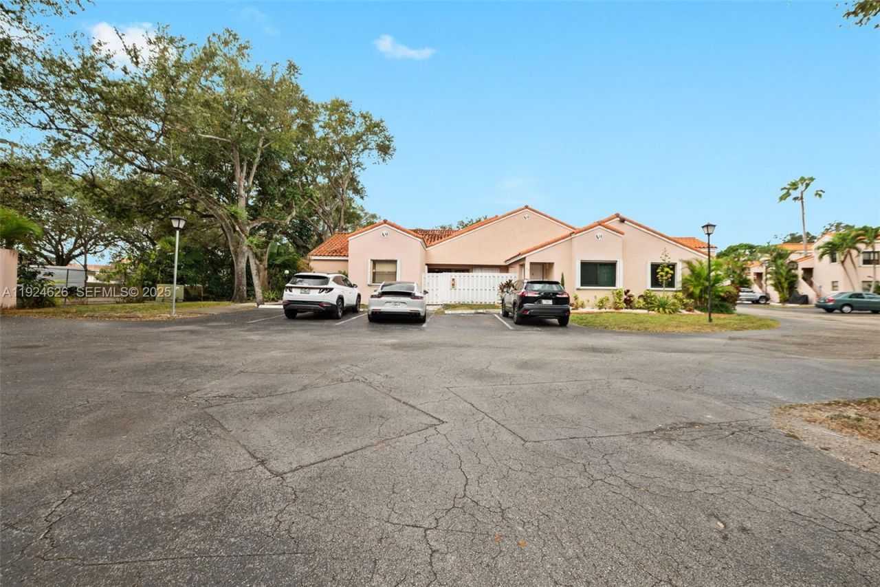 11840 SW 80th St, Unit 526, Miami, FL 33183 Photo