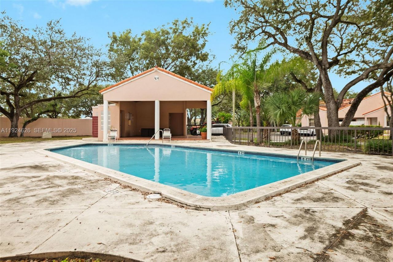 11840 SW 80th St, Unit 526, Miami, FL 33183 Photo