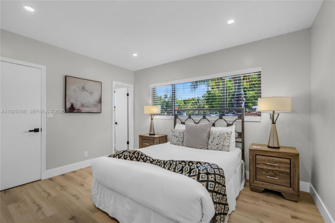 1204 NE 7th St, Pompano Beach, FL 33060 Photo