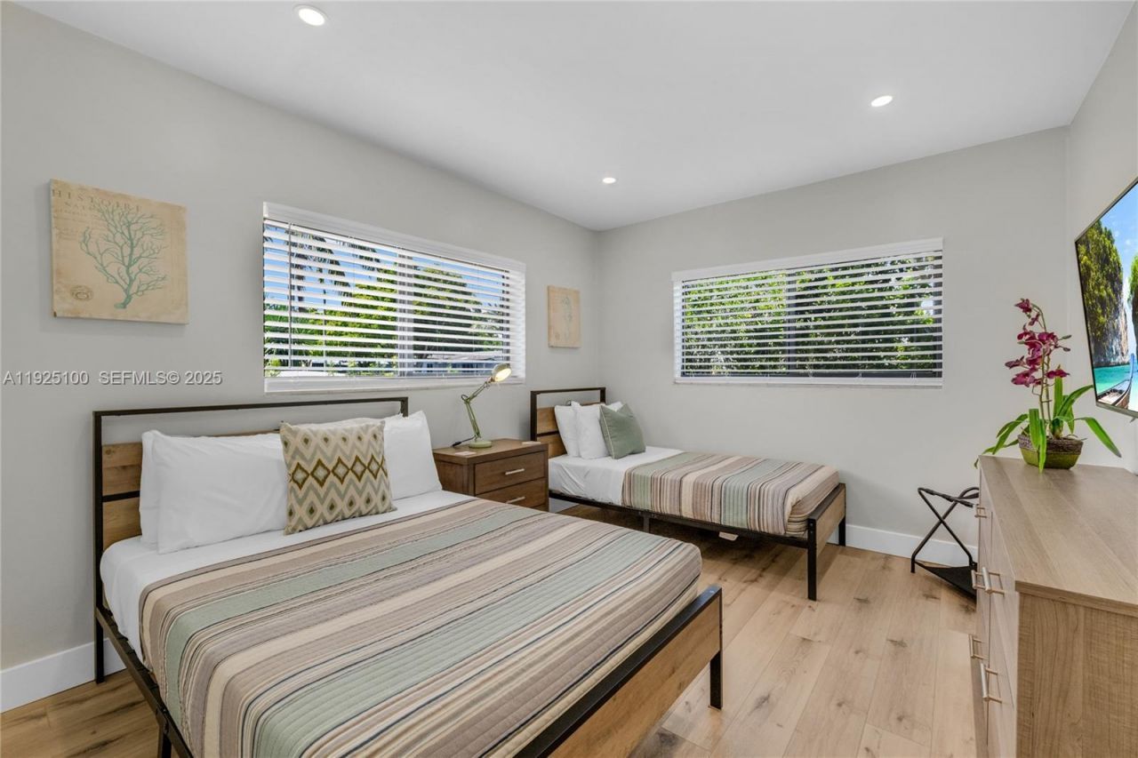 1204 NE 7th St, Pompano Beach, FL 33060 Photo