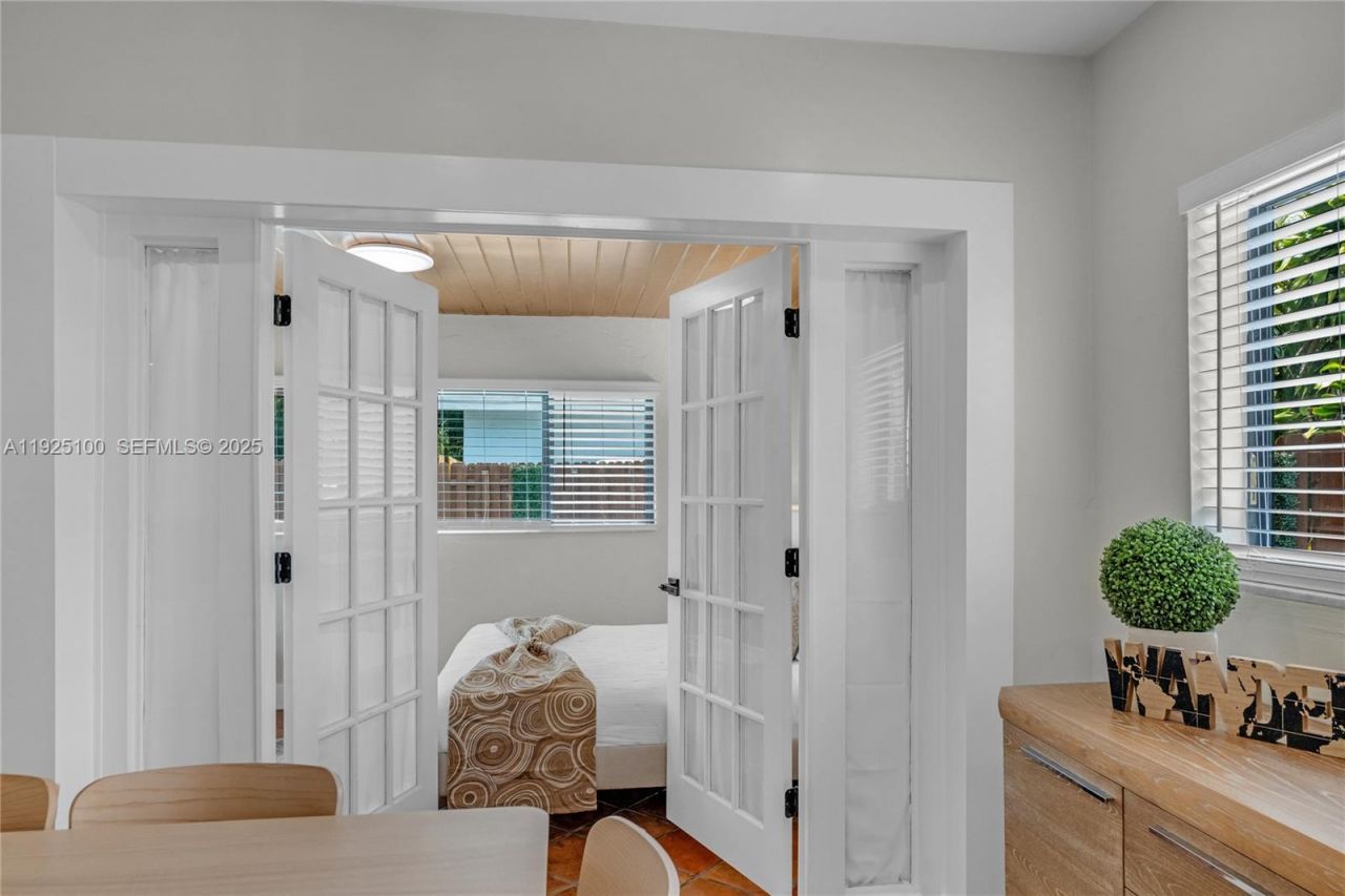 1204 NE 7th St, Pompano Beach, FL 33060 Photo