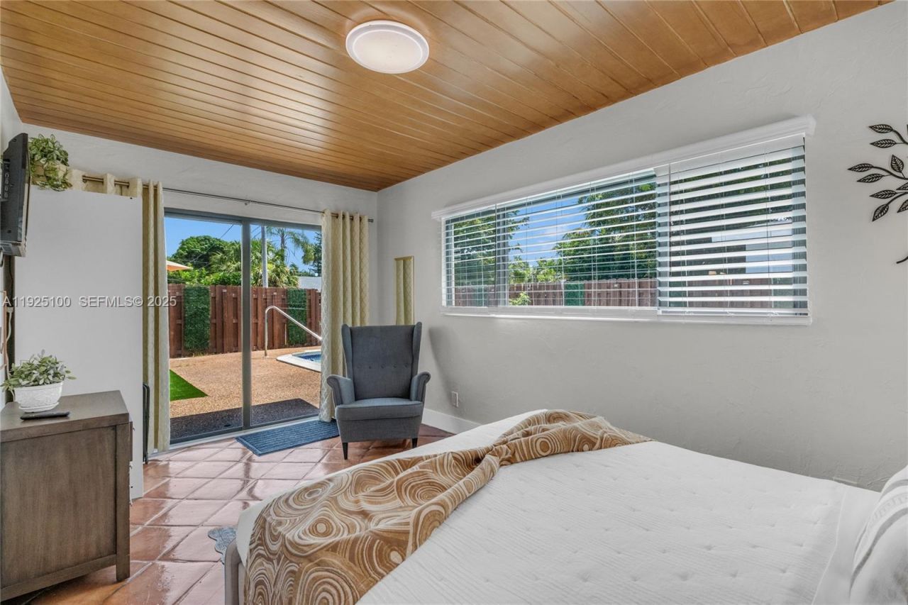 1204 NE 7th St, Pompano Beach, FL 33060 Photo