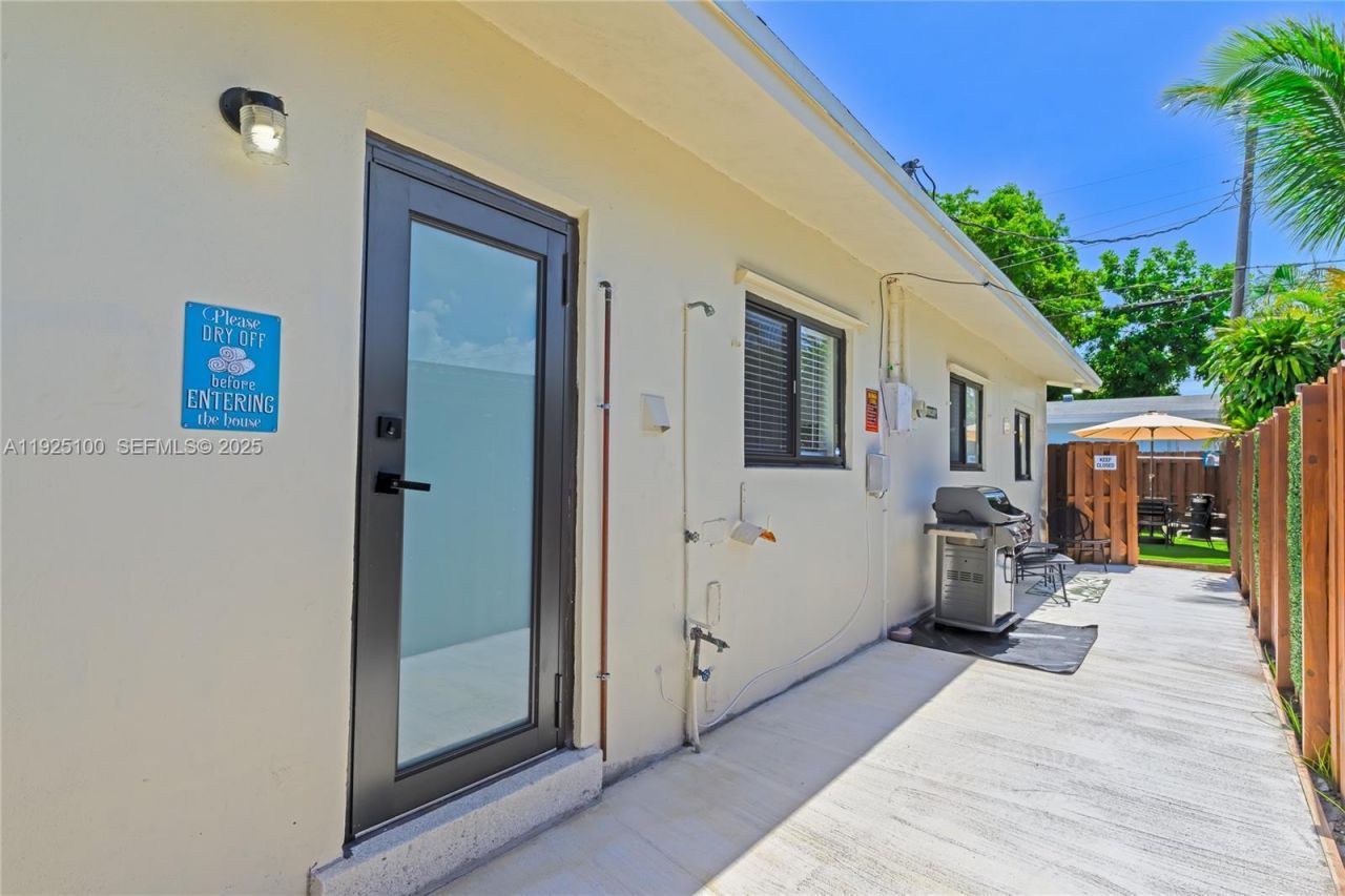 1204 NE 7th St, Pompano Beach, FL 33060 Photo