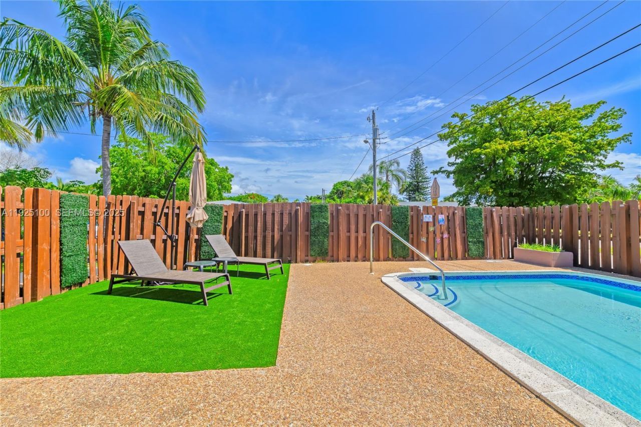 1204 NE 7th St, Pompano Beach, FL 33060 Photo