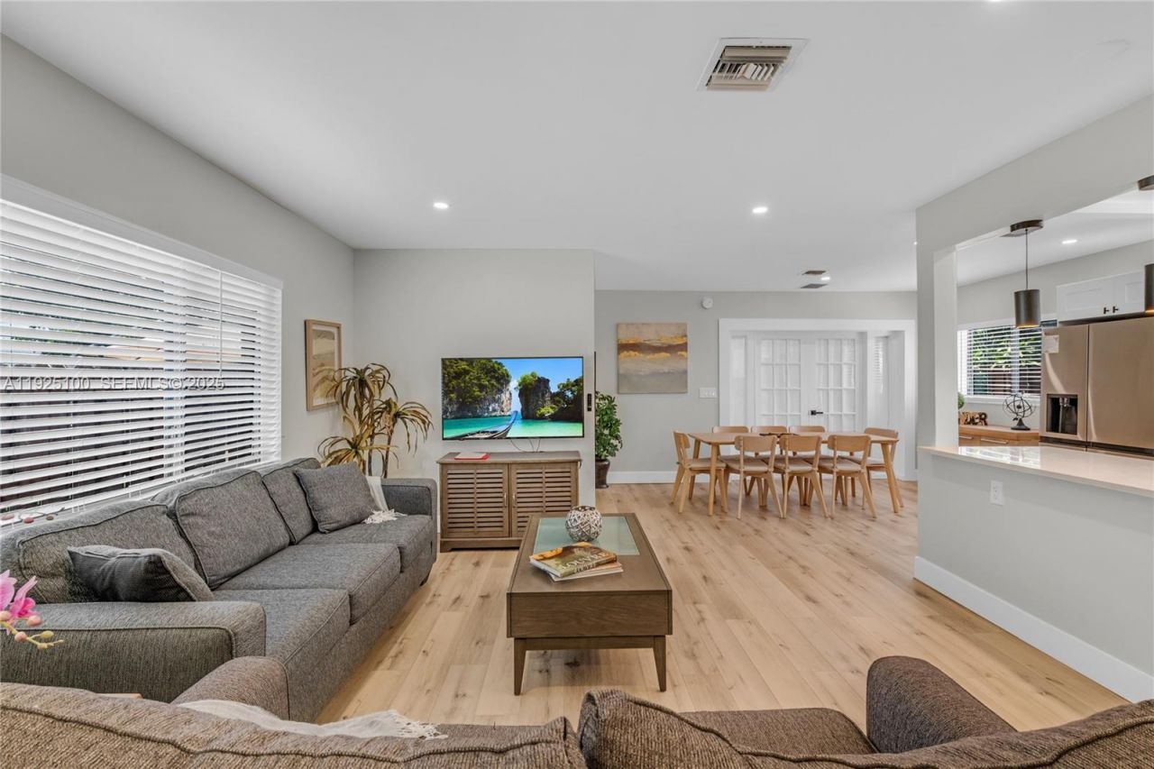 1204 NE 7th St, Pompano Beach, FL 33060 Photo