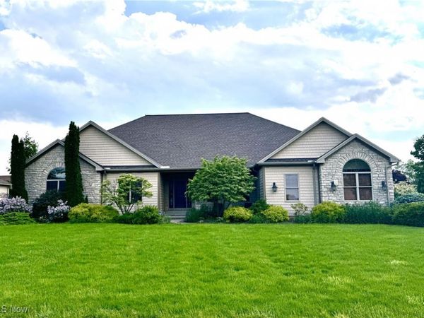 6470 Aberdeen Lane, Medina, OH 44256