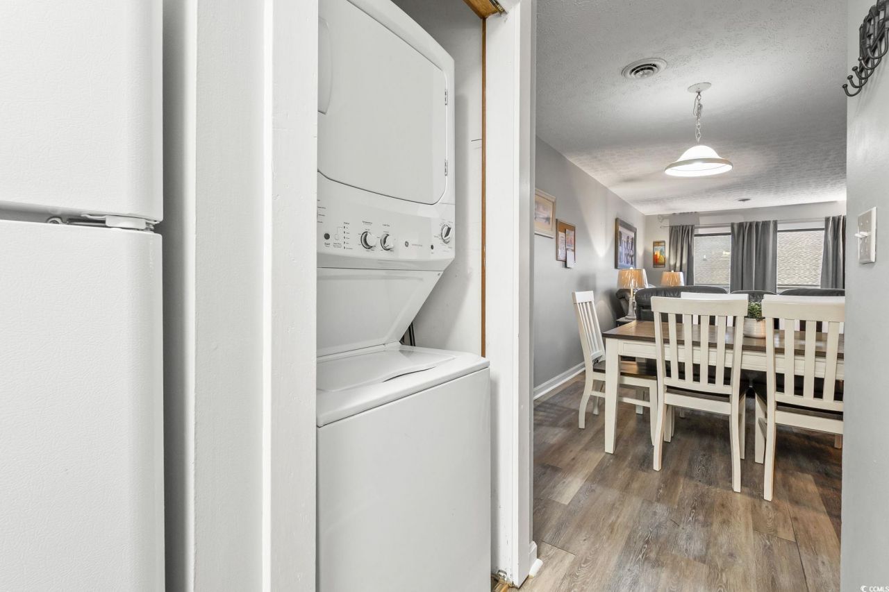 9621 Shore Dr. Photo 8