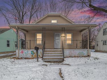 3952 Greenfield Road, Berkley, MI 48072