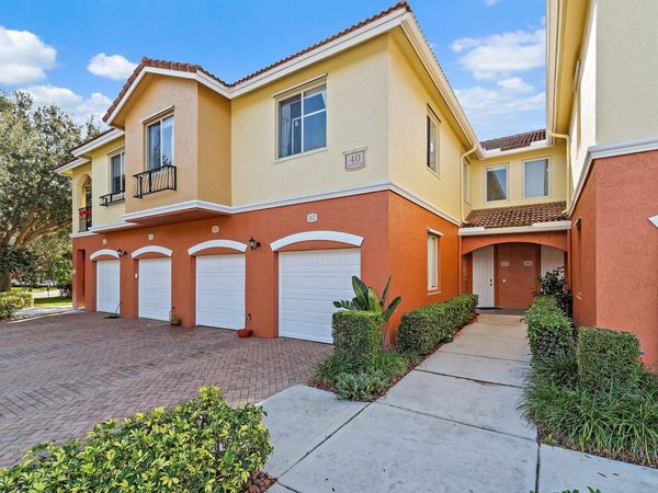 40 SE Sedona Circle, Unit 102, Stuart, FL 34994