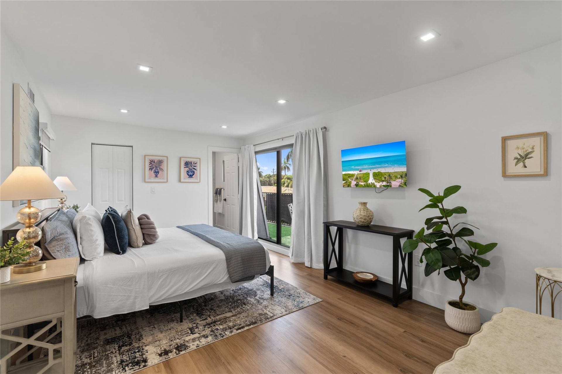 1561 SW 23rd Avenue, Fort Lauderdale, FL 33312 Photo