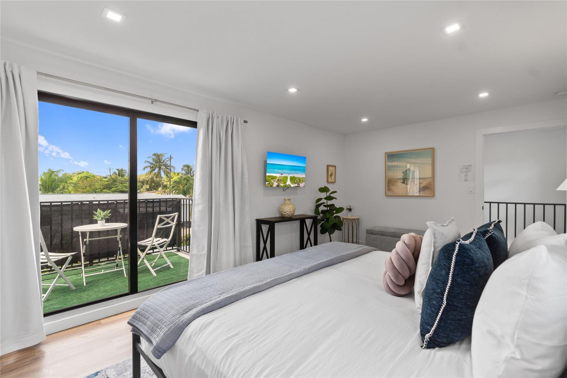 1561 SW 23rd Avenue, Fort Lauderdale, FL 33312 Photo