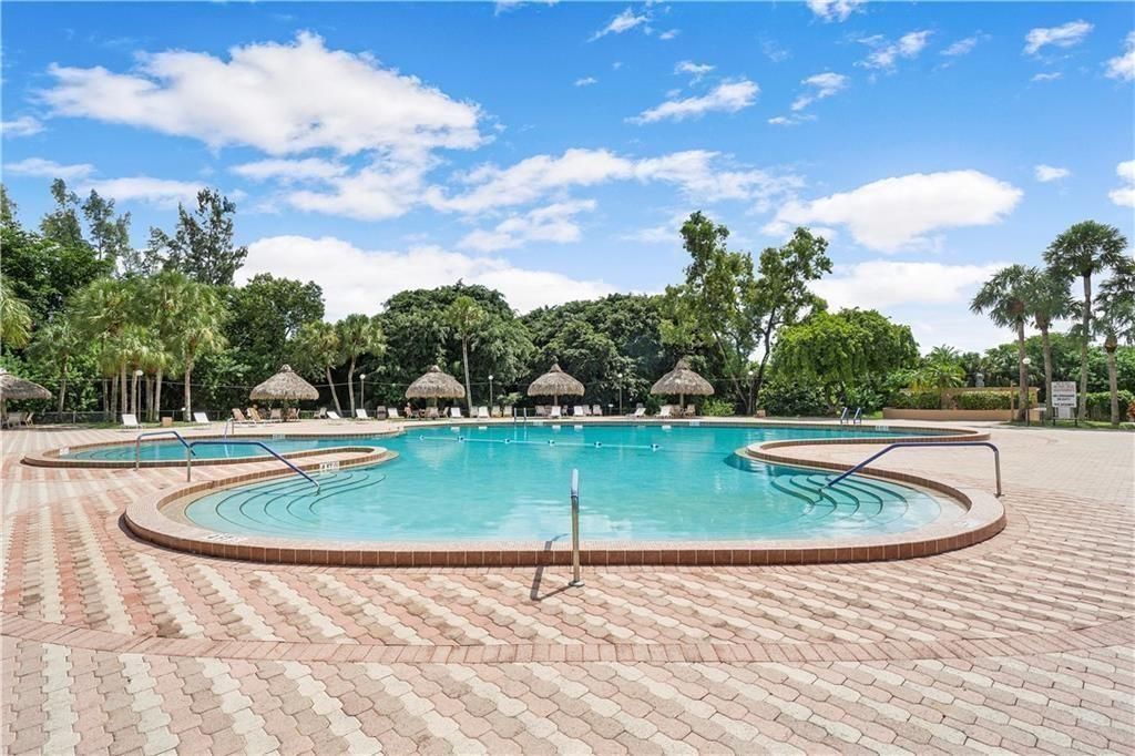 3150 Holiday Springs Boulevard, Unit 8-101, Margate, FL 33063 Photo