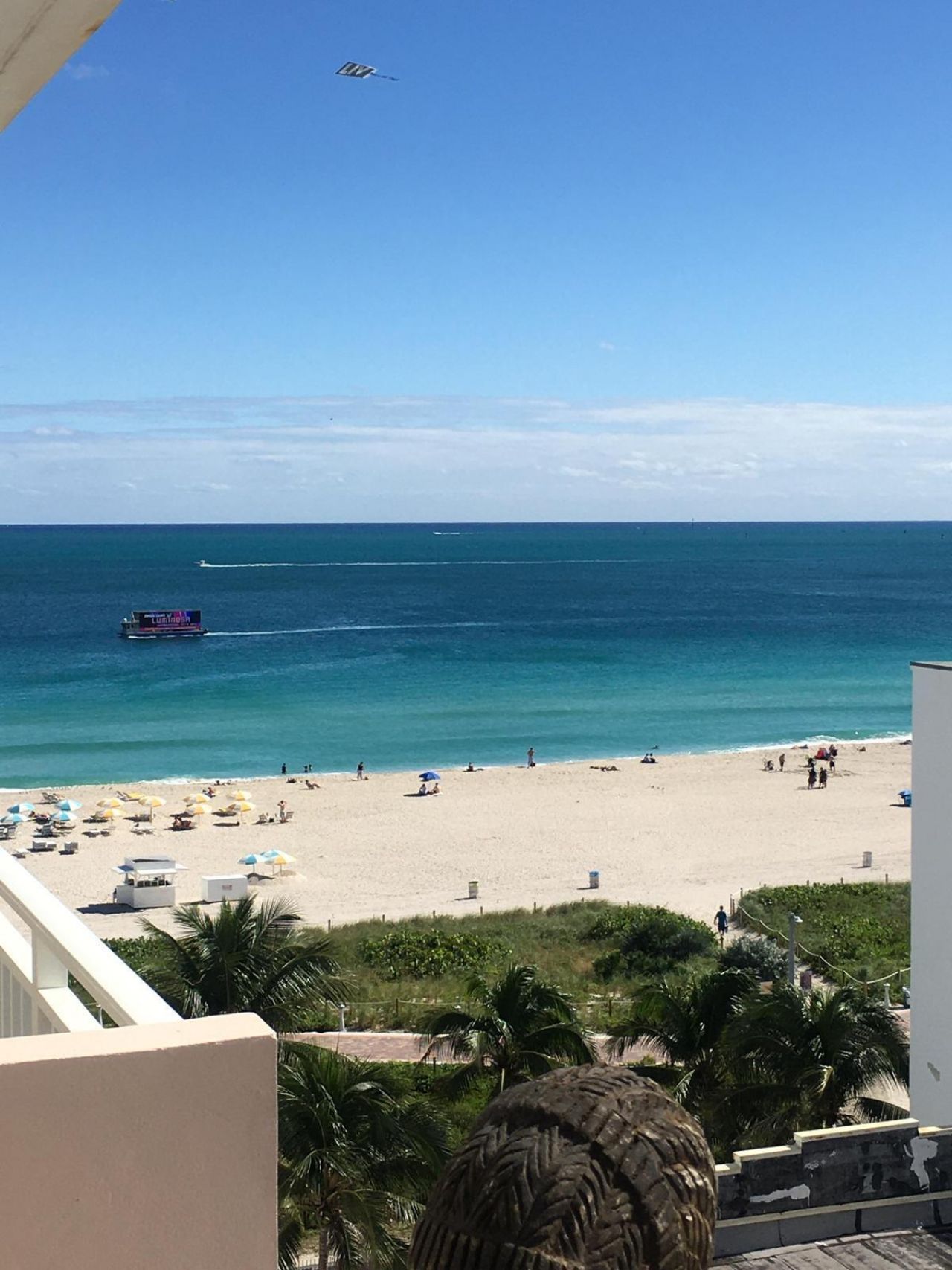 345 Ocean Drive, Unit 909, Miami Beach, FL 33139 Photo