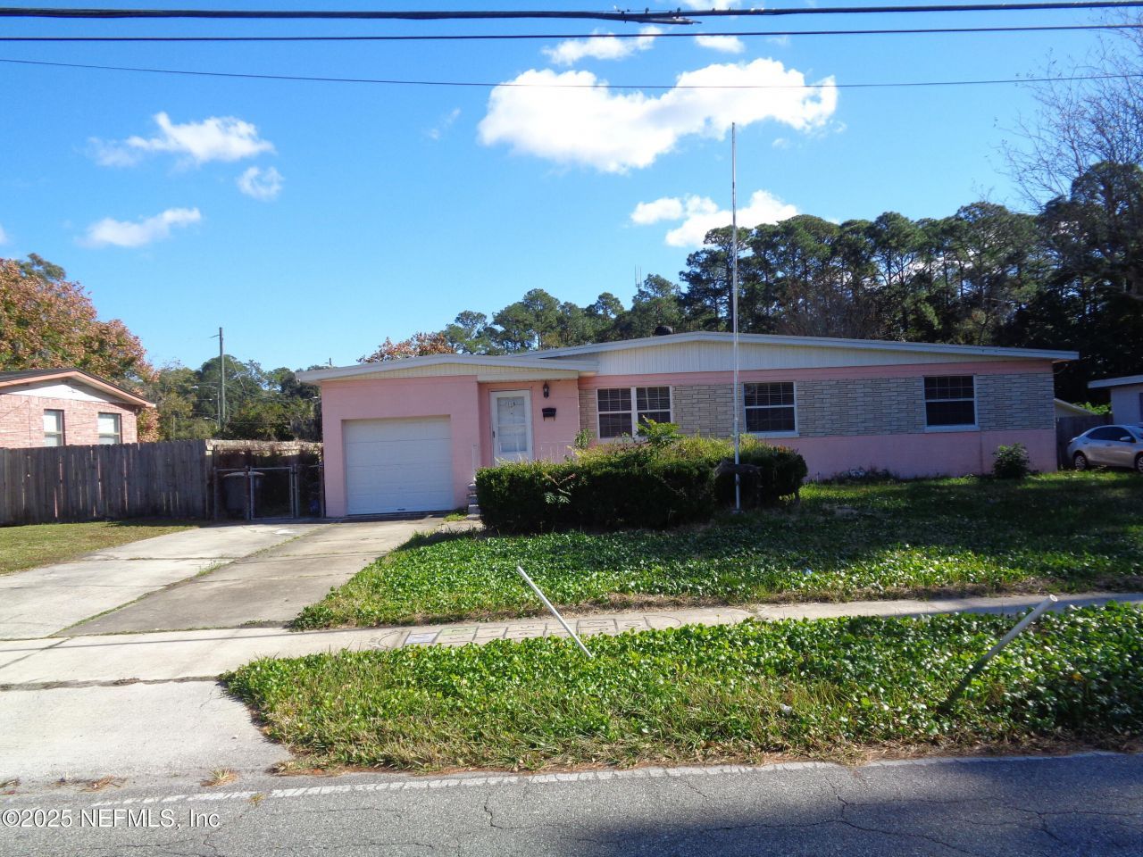 2115 East Road, Jacksonville, FL 32216 Main Photo