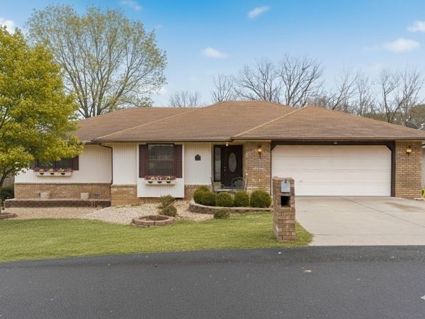 10 Thirsk Lane, Bella Vista, AR 72714