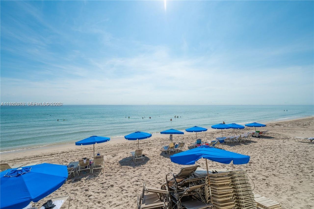 3180 S Ocean Dr, Unit 1012, Hallandale Beach, FL 33009 Photo