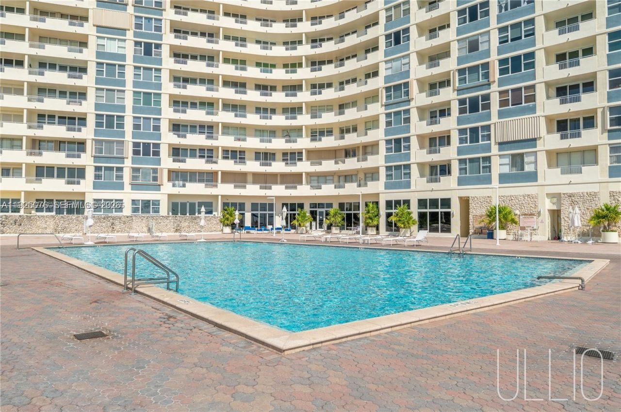 3180 S Ocean Dr, Unit 1012, Hallandale Beach, FL 33009 Photo