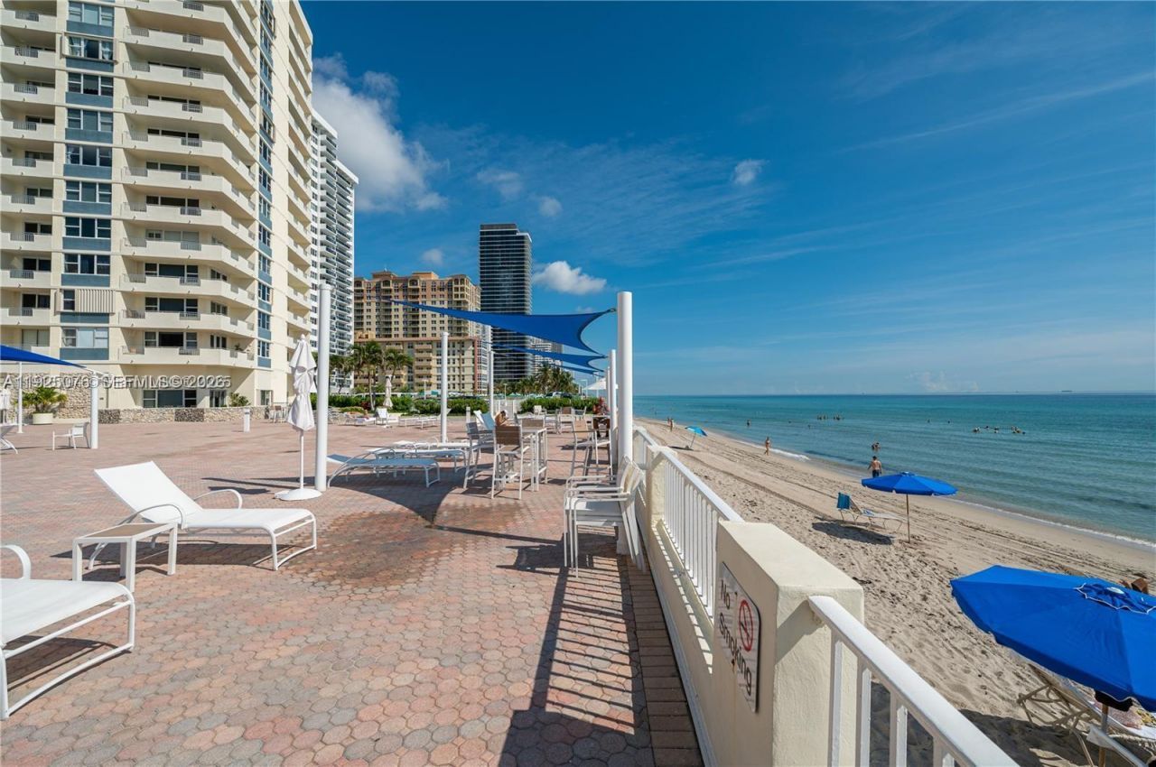 3180 S Ocean Dr, Unit 1012, Hallandale Beach, FL 33009 Photo