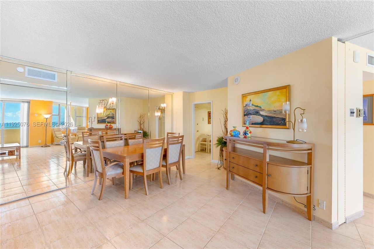 3180 S Ocean Dr, Unit 1012, Hallandale Beach, FL 33009 Photo